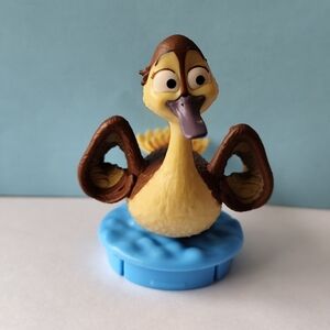 Alpha and Omega movie Marcel Figure/Cake Cup Topper